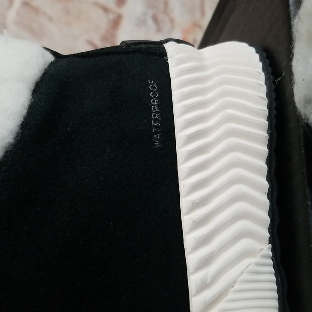 Sorel Black and White Ankle Boots - Picture 6 of 11